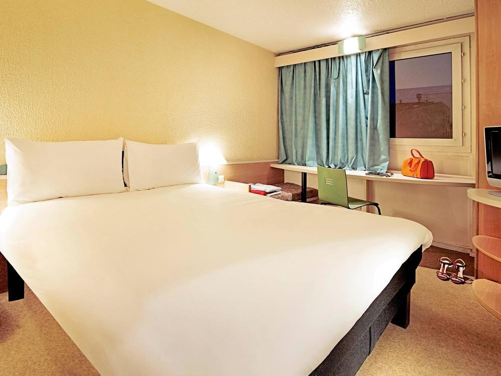 Ibis Lyon Est Beynost Exterior foto